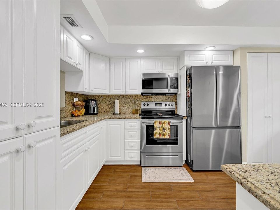 1st image of 1101 Colony Point Cir APT 309