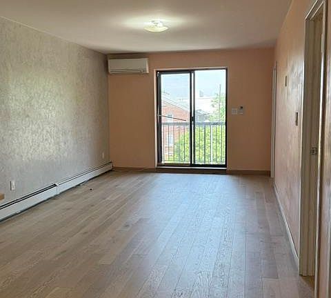 5th image of 135-08 82nd Avenue #304