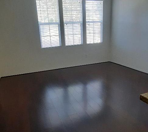3rd image of 28603 Pietro Dr