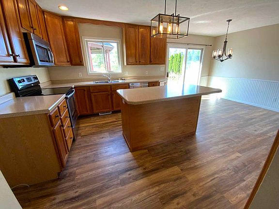5th image of 3116 S Flack Rd