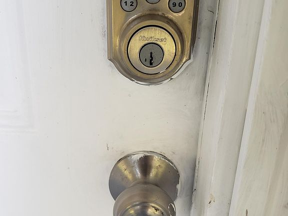 2nd image of 208 E Harris St