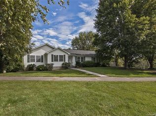 245 Banner Farm Rd, Mills River, NC 28759