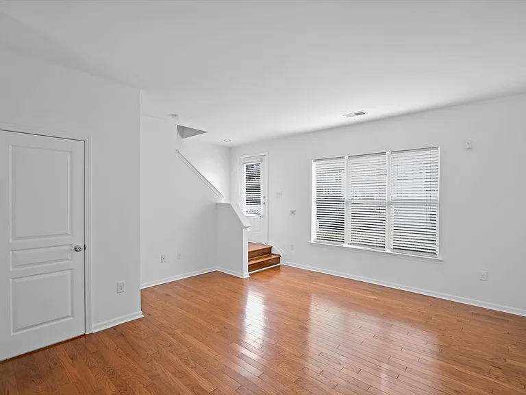 2252 Vision Dr — Photo 6