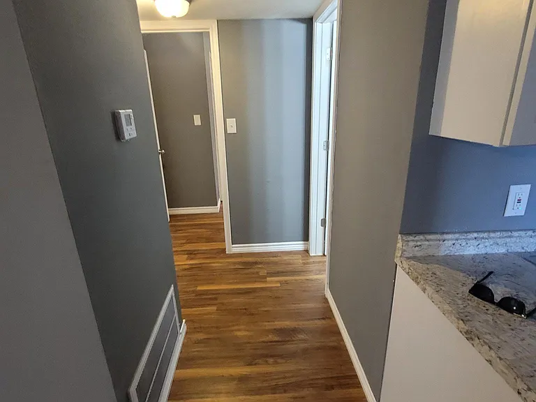 527 E Caney St #G — Photo 9