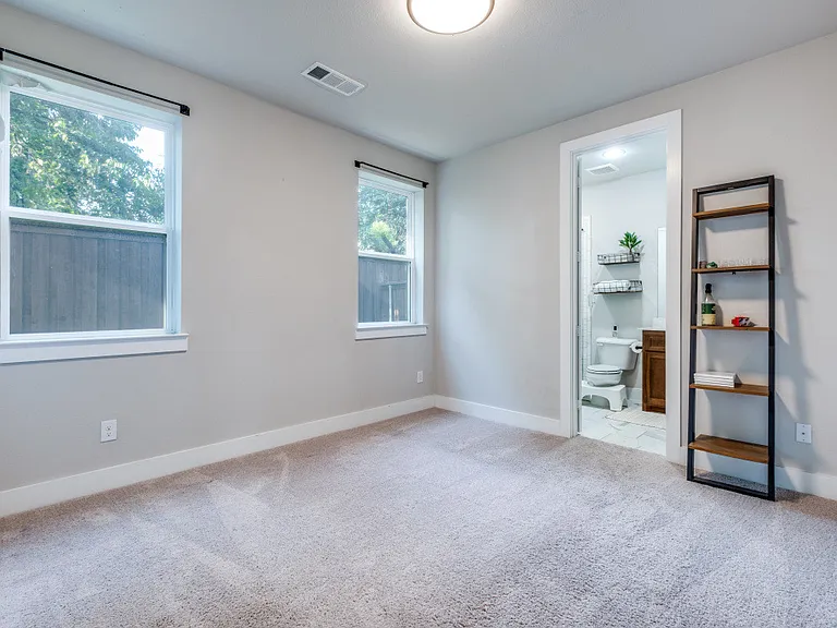 1450 Elevado Dr — Photo 9