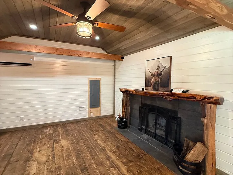 2723 Tin Top Rd — Photo 8