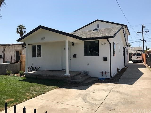 1st image of 1332 W 90th St
