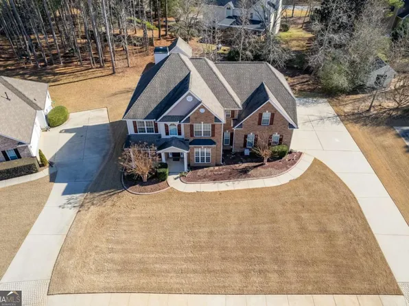 165 Keaton Dr, Fayetteville, GA 30215