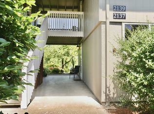 2137 W 15th Ct, Eugene, OR 97402