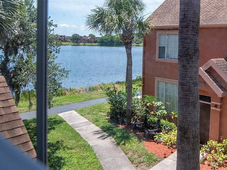 9130 Lake Chase Island Way #9130 — Photo 5