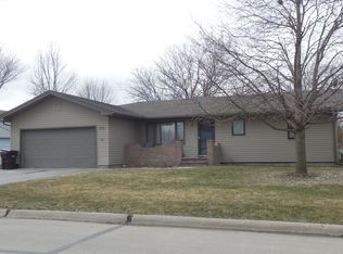 750 S 11th St, Albion, NE 68620