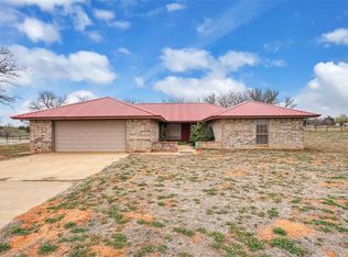 24177 Lawter Rd, Weatherford, OK 73096