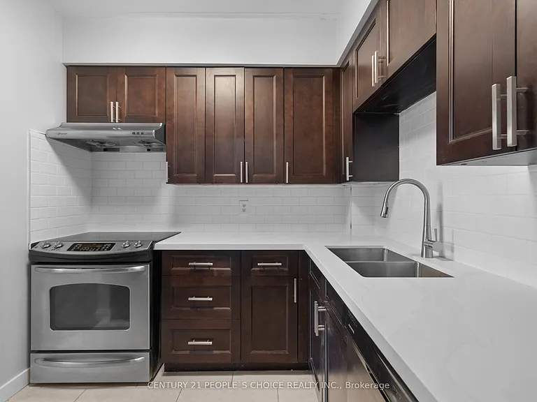72 Main St E #107 — Photo 20