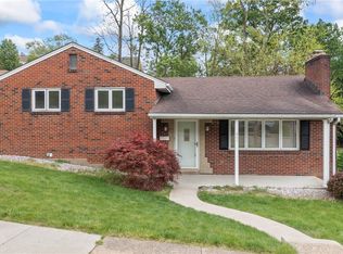442 Canyon Dr, Canonsburg, PA 15317