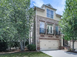 5562 High Point Rd, Sandy Springs, GA 30342