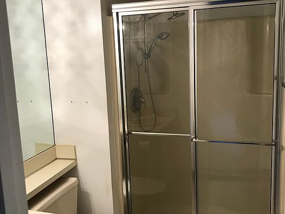 3rd image of 6560 Chasewood Dr APT E