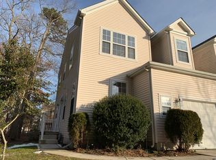 20 Summit Cir, Mays Landing, NJ 08330