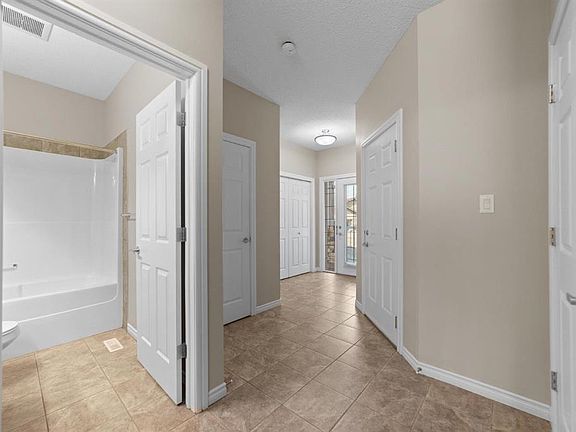 5th image of 5021 W 34th Ave #12