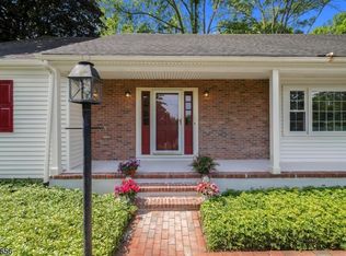 3 Brockden Dr, Mendham, NJ 07945