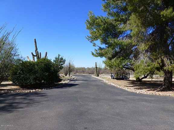 5th image of 8540 N Romero Ave