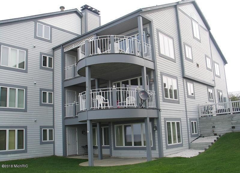 1st image of 80 Woodman St APT 3