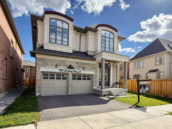 138 Zachary Cres, Oakville, ON L6H 0W1