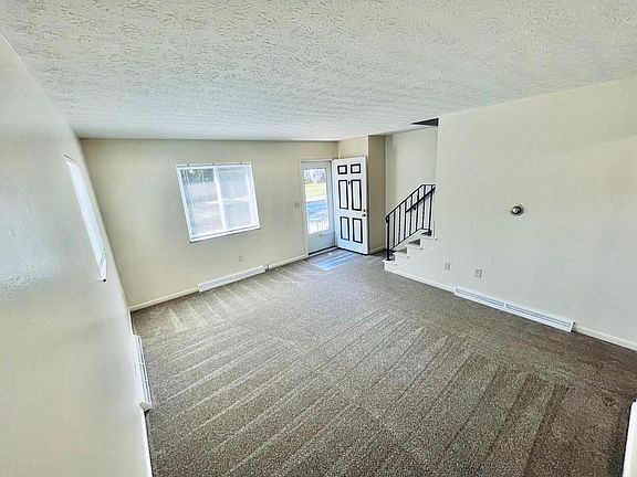 5th image of 335 Tuscarawas Ave E #335