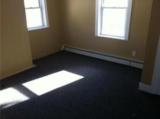220 Weir St APT 1, Taunton, MA 02780