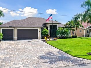 2527 SW 52nd Terrace Cpe, Coral, FL 33914