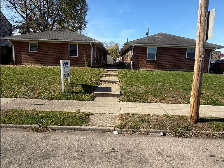 623 Troy St #A — Photo 1