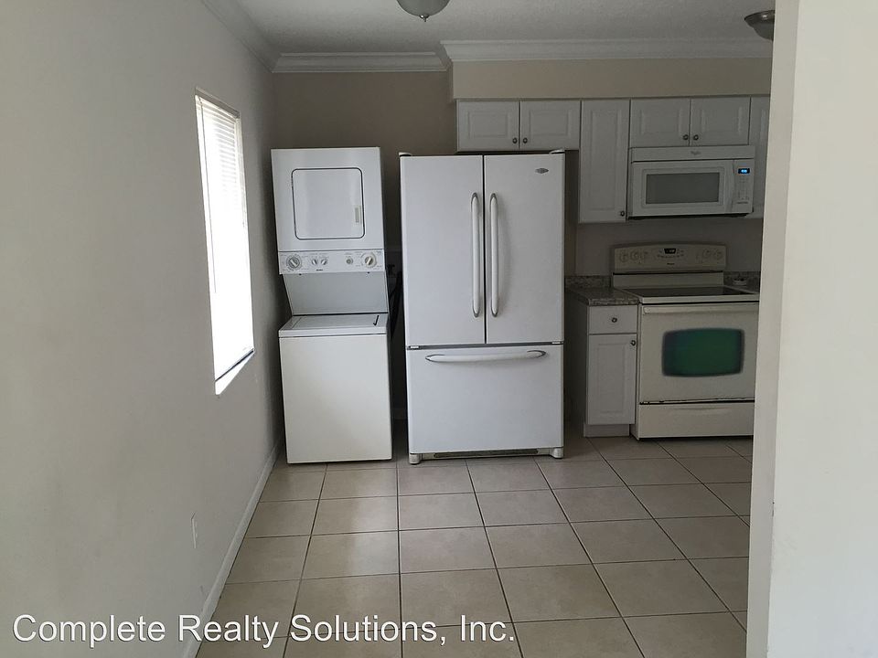 2nd image of 5826 Algiers St