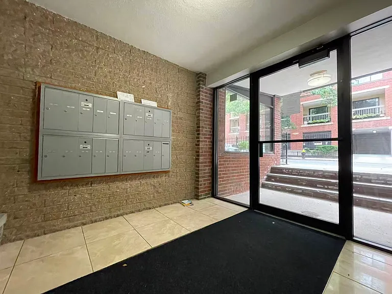 15 Walbridge St #9 — Photo 8