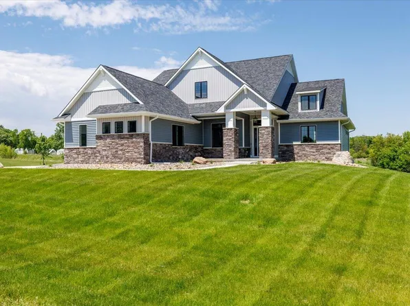 5373 Cobblestone Ct, Ames, IA 50014
