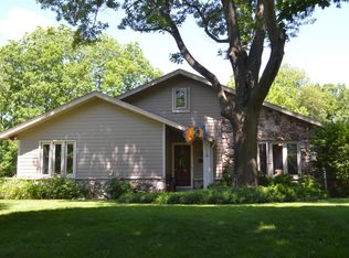 W316S771 Hidden Holw, Delafield, WI 53018