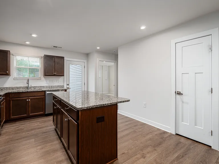 5739 Addison Gate Dr — Photo 7