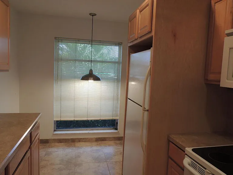 2381 Papaya Dr #C — Photo 12