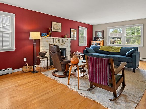 5th image of 22 Sandalwood Road