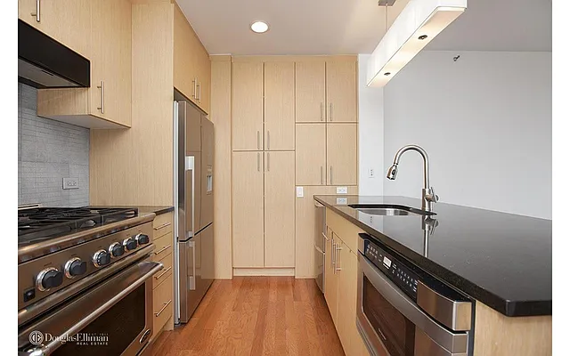 Rented by Douglas Elliman | media 2