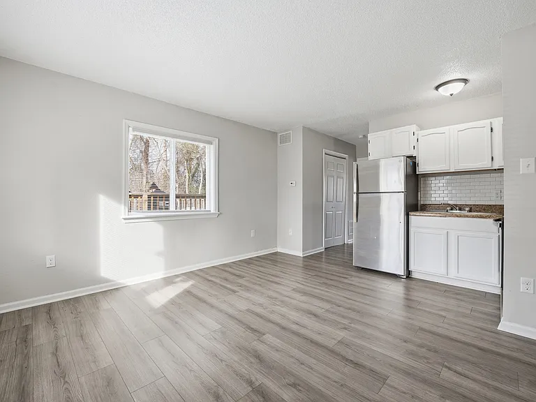City Studio Apartments — Photo 8