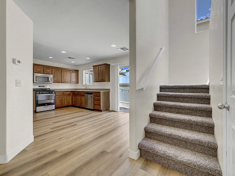 3952 Badgerbrook St — Photo 21