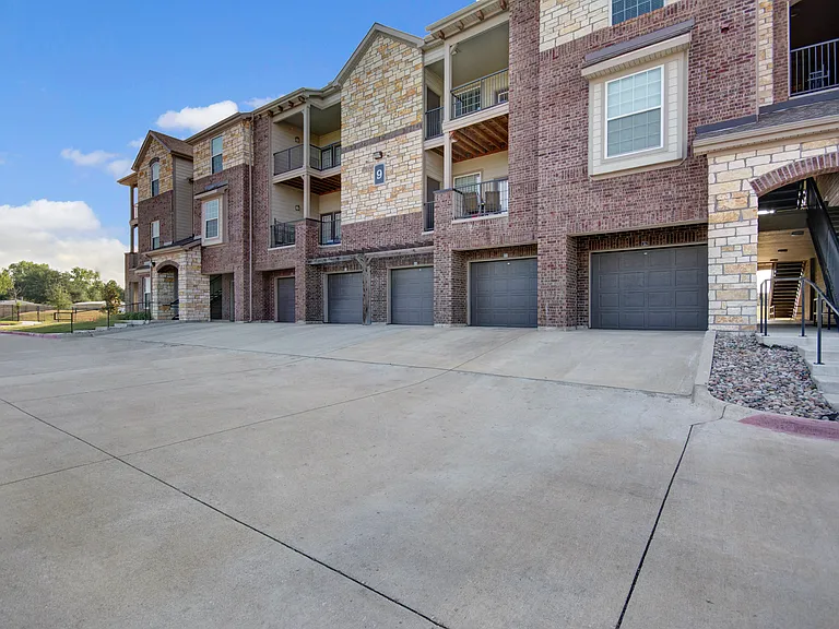 Creekside South — Photo 22