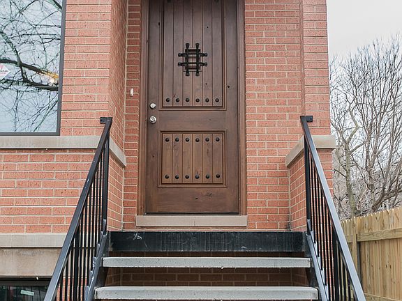2nd image of 6242 S Kimbark Ave