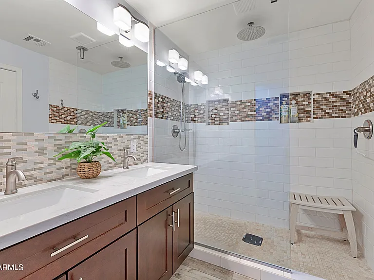 8501 E Jackrabbit Rd — Photo 24