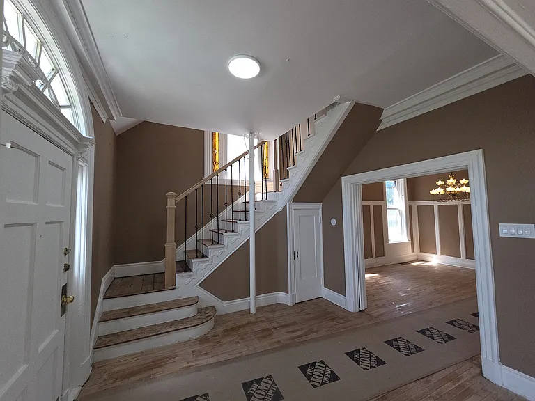 5755 Waterman Blvd — Photo 13
