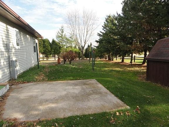 3rd image of N669 Parkview Ct