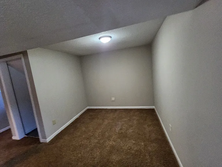 433 Eagle Lake Rd S — Photo 13