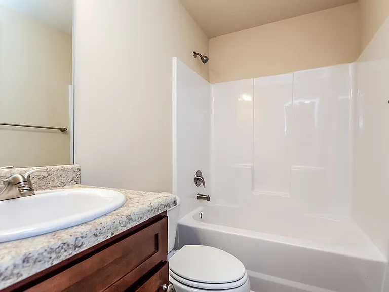 1205 Faye Ct — Photo 15