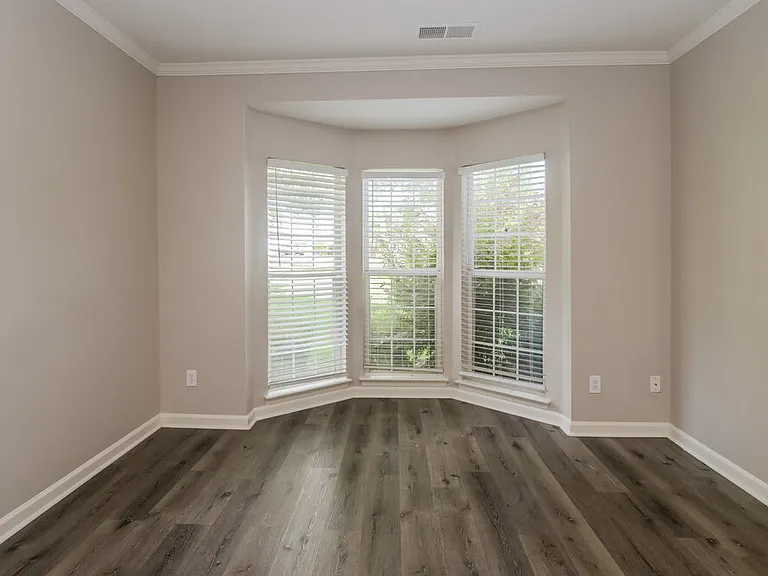 11319 Valerian Ct — Photo 9