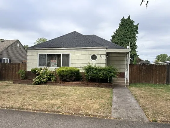 607 Oregon Way