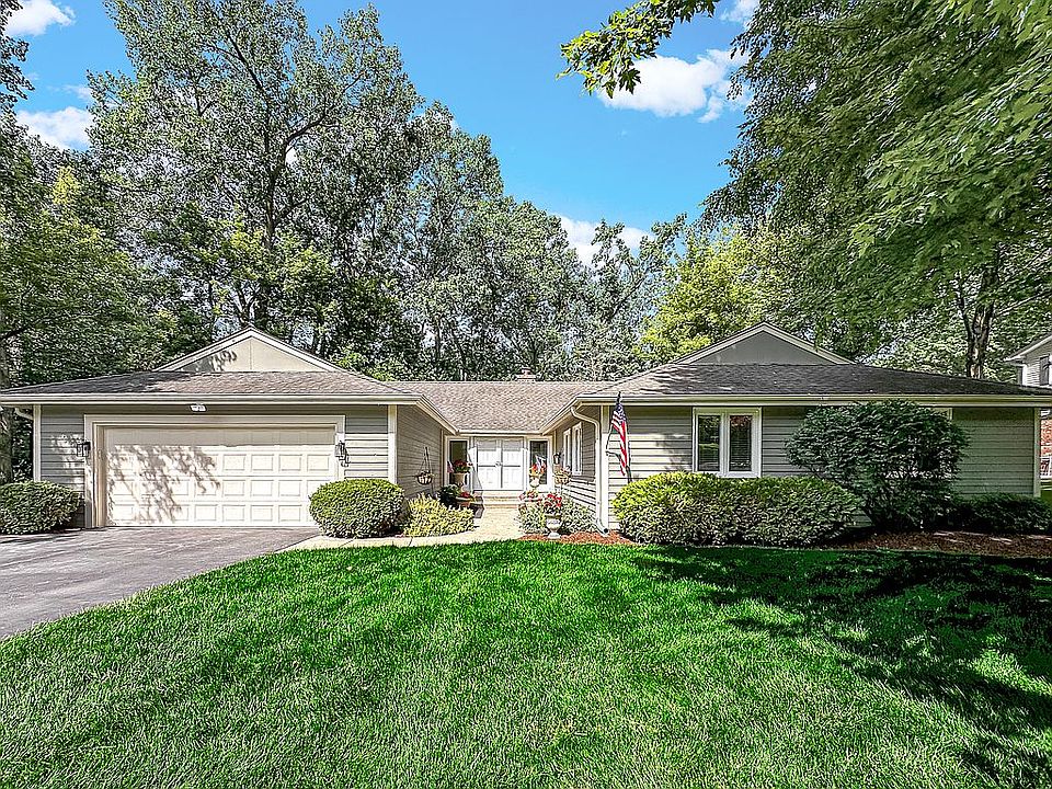 1st image of 356 Windsor Ln